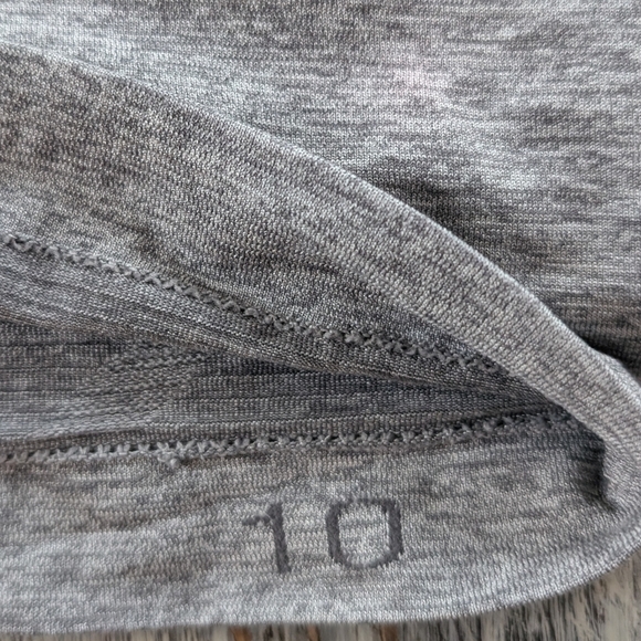 Lululemon Swiftly Tech Cropped Racerback Tank Top 2.0 Gray Women's 10 - Picture 5 of 7